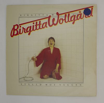 Birgitta Wollgård – Ställd Mot Väggen
